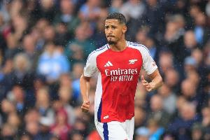 防止皇马挖角!罗马诺:萨利巴即将涨薪续约,与枪手签新长期合同 防止皇马挖角!罗马诺:萨利巴即将涨薪续约,与枪手签新长期合同