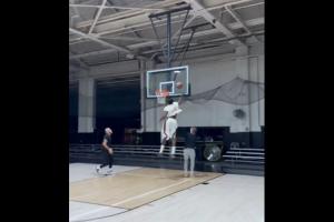 经纪人晒库明加训练:25-26赛季最后的系统性准备训练 经纪人晒库明加训练:25-26赛季最后的系统性准备训练