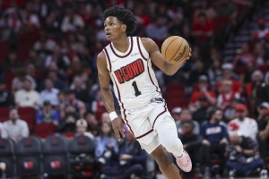 名记:阿门应该入选2028年美国队 他在打挡拆上还能进步 名记:阿门应该入选2028年美国队 他在打挡拆上还能进步