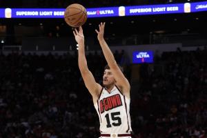 顶替范乔丹？谢泼德处子赛季3次首发 场均19.7分2断三分命中率52%