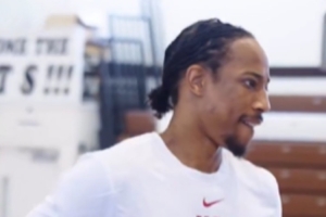 古典打法赏心悦目!国王官推晒德罗赞训练视频:中距离一顿乱杀 古典打法赏心悦目!国王官推晒德罗赞训练视频:中距离一顿乱杀