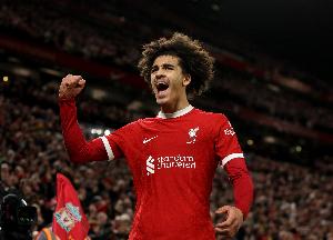 回声报：利物浦小将丹斯在U21比赛中受伤，无缘出战加拉塔萨雷