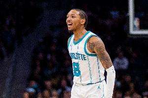 美记:湖人、火箭、开拓者、公牛有意自由球员小尼克-史密斯 美记:湖人、火箭、开拓者、公牛有意自由球员小尼克-史密斯