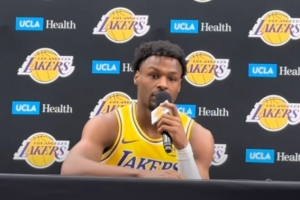 布朗尼：夏天我就是埋头苦干 我们都知道要赢得冠军需要付出什么