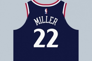双向合同！球衣记者：乔丹-米勒将由11号改穿为22号球衣