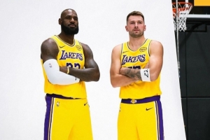 詹姆斯：东契奇的天赋在我的预料之内 交易后我们经历了调整期