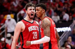 小贾：对火箭的期望应该是冠军 为什么不呢？这就是我们的目标