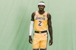 范德彪：休赛期一直在练3分 队里有出色的组织者我出手机会会很多