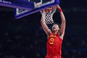 周琦:很遗憾因伤无法在亚洲杯赛场与队友并肩作战 正在积极康复 周琦:很遗憾因伤无法在亚洲杯赛场与队友并肩作战 正在积极康复