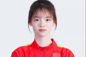 又美又能踢👍21岁姜晨璟绝杀助武汉女足晋级 身高161踢的是后腰