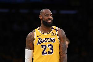 起诉詹姆斯球迷：起诉书里没提精神损失费但本该写的 我不想讹钱