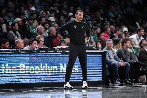 安芬尼-西蒙斯：和马祖拉的关系从场下开始构建 这有助于我们磨合