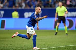 将门虎子！卡索拉之子踢球的视频在社交网络上爆火