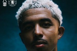 切尔西发布客战森林海报：韦斯利-福法纳单人出镜