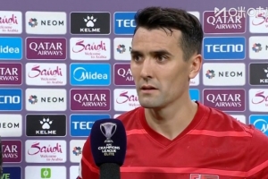 周定洋：我们很早丢球但没有放弃，踢亚冠是一个很好的学习机会