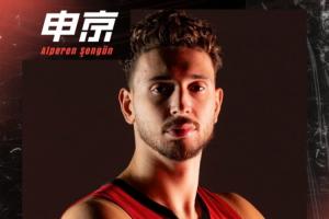 三分&关键球都交给我！申京轰进生涯新高5记三分爆砍39分11板7助