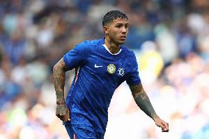 什么剧情？太阳报：旺达曾给恩佐发暧昧短信，恩佐还给女友看