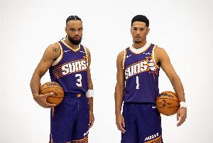 布克仅出手10次?狄龙:他是天生得分手 他需要自私点多出手 布克仅出手10次?狄龙:他是天生得分手 他需要自私点多出手