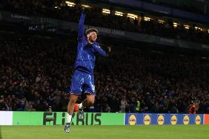 隐身,吉乌本场76分钟时间只有10次触球,对手半场只有2次 隐身,吉乌本场76分钟时间只有10次触球,对手半场只有2次