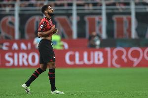 意媒:奇克恢复米兰合练,埃斯图皮尼安仍单独训练将缺战亚特兰大 意媒:奇克恢复米兰合练,埃斯图皮尼安仍单独训练将缺战亚特兰大