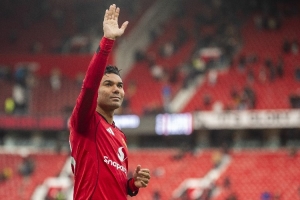 曼晚:曼联不应续约卡塞米罗,虽然表现优异但他就要34岁了 曼晚:曼联不应续约卡塞米罗,虽然表现优异但他就要34岁了