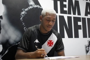 罗马诺:米兰过去几个月一直关注19岁边锋拉扬,本赛季巴甲进11球 罗马诺:米兰过去几个月一直关注19岁边锋拉扬,本赛季巴甲进11球