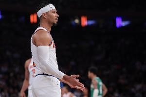 迈克-布朗：今天最佳防守球员哈特 他保持着极高活跃度和防守意识