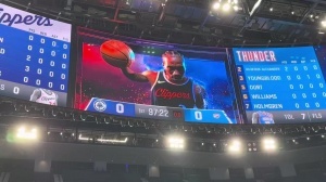 科技感拉满🤖！小吧在快船主场 这大屏幕的特效也太顶了吧！