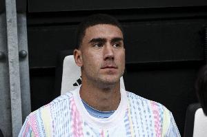 斯基拉：弗拉霍维奇的续约取决薪资要求，若超1000万欧将不会实现