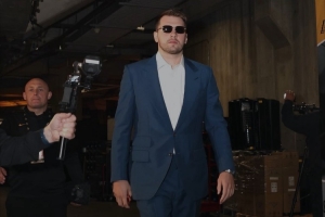 队友也都很不满的交易！马绍尔在东契奇评论区连发8个😞 后删除