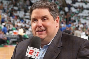 美媒：名记Brian Windhorst已与ESPN签下了一份多年续约合同