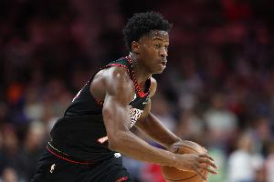 德拉蒙德：埃奇库姆看起来很疲惫 他得把屁股焊在床上好好休息