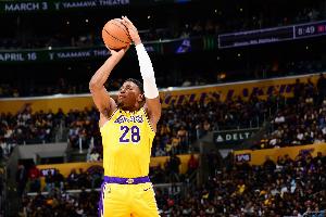 八村塁赛季至今场均16.3分&投篮58.6%三分52.4% 三项都是生涯新高