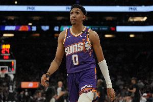 狄龙：我向瑞安·邓恩传授了防守诀窍 合理运用手部动作紧跟对手