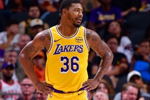 还是那个外线大锁！斯玛特自2017年以后首次单场7+抢断