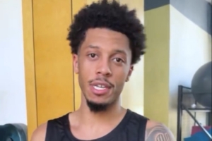 外援Lindell已到达龙狮训练馆与球队合练🏀期待他新赛季的表现