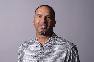 TA记者：独行侠解雇尼科·哈里森已不可避免 球队已经支离破碎