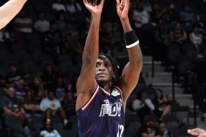 奥拉迪波：现在人们不是怀疑我能否打好 而是怀疑我能否打完整季