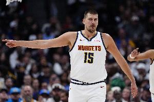 予取予求！约基奇首节6中6超高效拿下12分5板3助