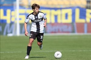 意媒：国米关注帕尔马中场伯纳贝，曾派出球探考察他的表现