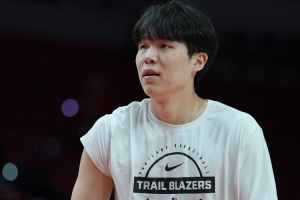 媒体人：公牛速度快投篮准中锋会被疯狂点名 所以教练用死亡五小