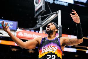 湖人为签斯玛特被迫裁掉的！古德温近6场场均12.5分7板2.8助1.5断