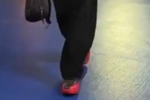 对阵爵士！库里今日入场上脚Air Jordan 12“流感之战”