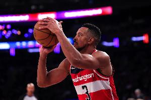 麦科勒姆单场40+&10记三分本赛季第四人 前三是哈登、戈登、阿伦