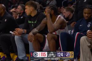 你不打了？关键时刻小卡坐板凳 可能是有时间限制