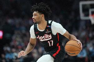 队记谈夏普复出打替补：预计是因为刚回归 上场时间受限