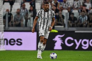 米体：布雷默目标12月中旬复出，鲁加尼至少还将缺席两周