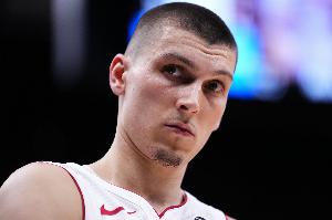 热火NBA杯进8强！哈斯勒姆：只要有机会夺冠 你就必须牢牢抓住