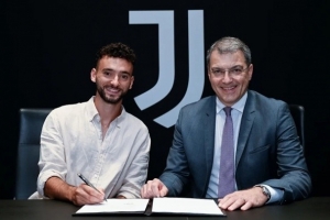 记者：若昂·马里奥已经向尤文申请离队，他期望得到更多出场机会