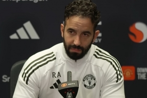 阿莫林：争欧冠资格？先保持赢球再看情况 赛前经常演练定位球